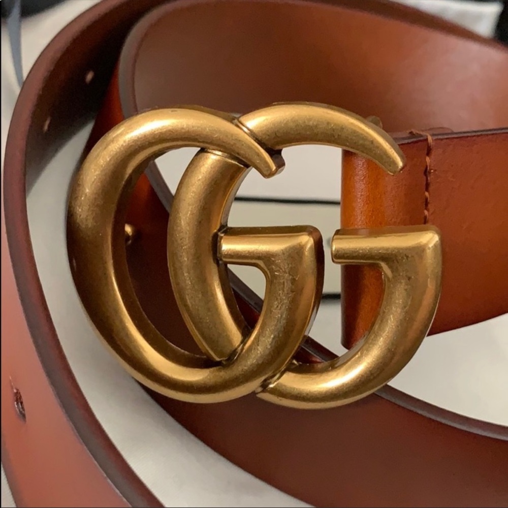 Gucci Gold buckle tan leather belt sz 95